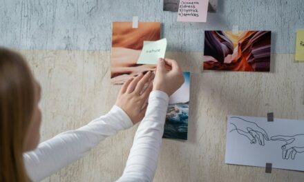 Best Wall Art Ideas for Large Blank Walls